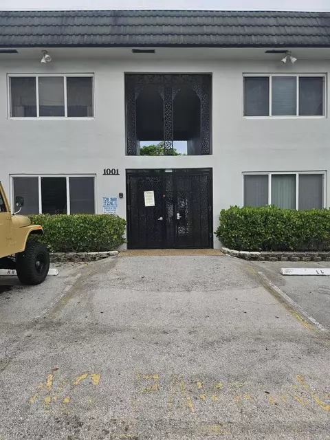 1001 SE 16th St #9, Fort Lauderdale, FL 33316