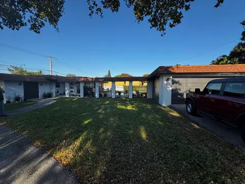 10 SW 46th Ave, Plantation, FL 33317