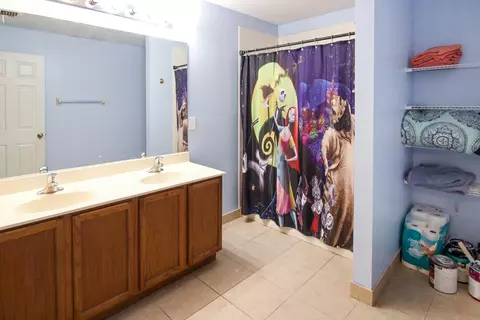 Bath - 5495 SE Graham Dr, Stuart, FL 34997 photo 3 of 3