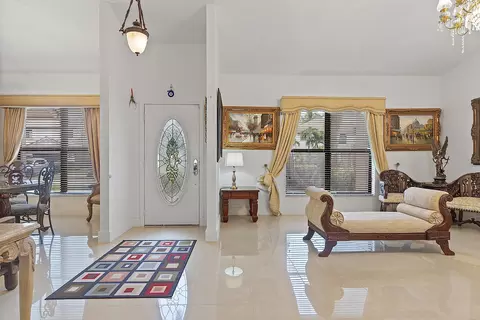 Entry Way - 761 Greenbriar Ave, Davie, FL 33325 photo 2 of 2