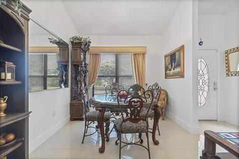 Dining - 761 Greenbriar Ave, Davie, FL 33325 photo 2 of 2