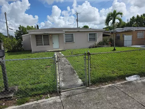 3555 NW 95th St, Miami, FL 33147