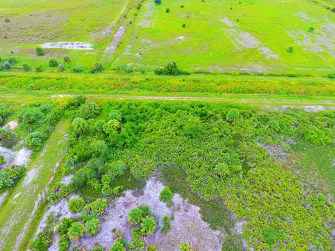 21591 NW 282nd St, Okeechobee, FL 34972 photo 3