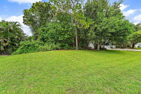 4132 SW Belshaw St, Port St Lucie, FL 34953