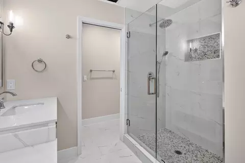 Bath - 5402 SE Meredith Ter, Stuart, FL 34997 photo 3 of 6