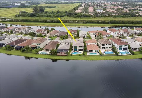 8484 Grand Prix Ln, Boynton Beach, FL 33472