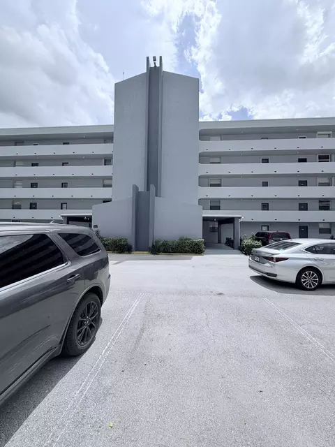 299 NW 52nd Ter #PH-U, Boca Raton, FL 33487