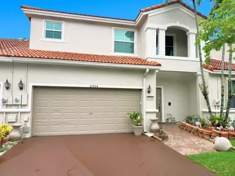 13164 NW 9th Ct, Pembroke Pines, FL 33028