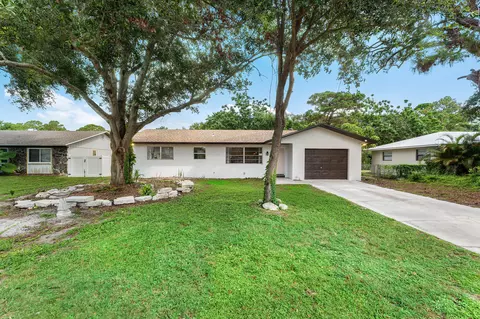 6185 SE Audubon Ln, Hobe Sound, FL 33455