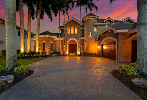 10538 Versailles Blvd, Wellington, FL 33449