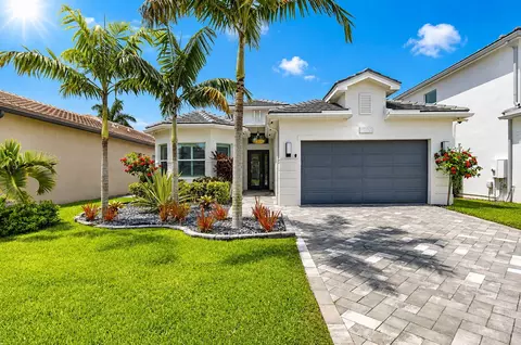 7789 Wildflower Shores Dr, Delray Beach, FL 33446