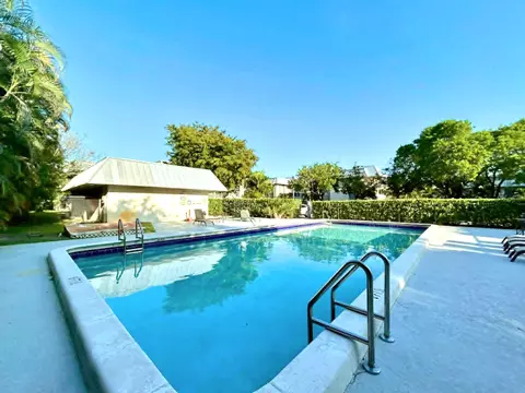 2960 Riverside Dr #113-2, Coral Springs, FL 33065