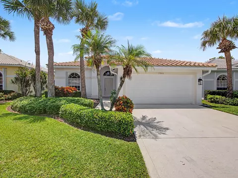 5006 SE Devenwood Way, Stuart, FL 34997
