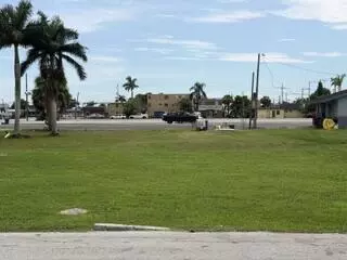 632 SW Avenue C, Belle Glade, FL 33430