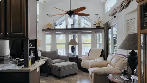 Living - 70 Turtle Cv, Okeechobee, FL 34974 photo 3 of 3