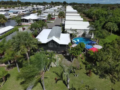 View/Area - 70 Turtle Cv, Okeechobee, FL 34974 photo 6 of 12
