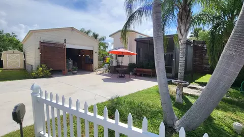 Exterior - 70 Turtle Cv, Okeechobee, FL 34974 photo 1 of 16