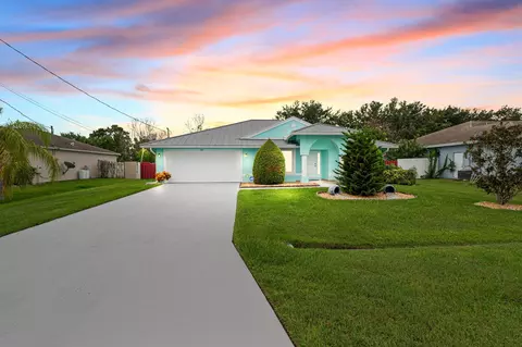 5861 NW Cullom Cir, Port Saint Lucie, FL 34986