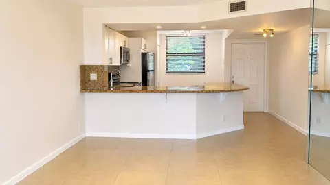 115 Lake Emerald Dr #210, Oakland Park, FL 33309