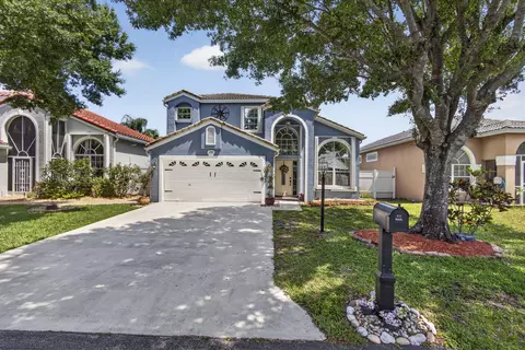 243 Wedgewood Cir, Greenacres, FL 33463