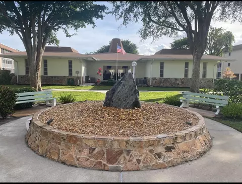 400 Village Green Cir W #205, Palm Springs, FL 33461