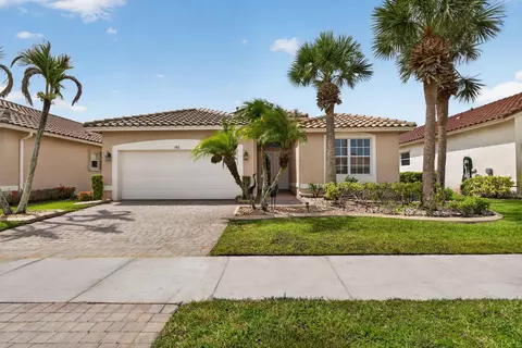 382 NW Springview Loop, Port Saint Lucie, FL 34986
