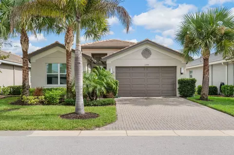11393 N Hawkins Ter, Port Saint Lucie, FL 34987