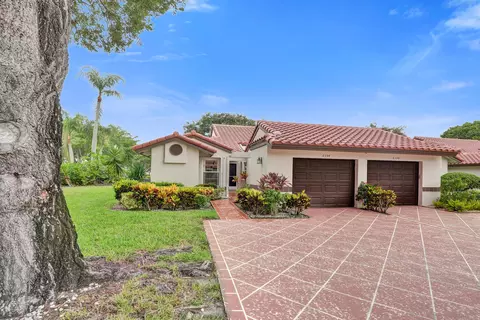 6394 Pointe Pleasant Cir, Delray Beach, FL 33484