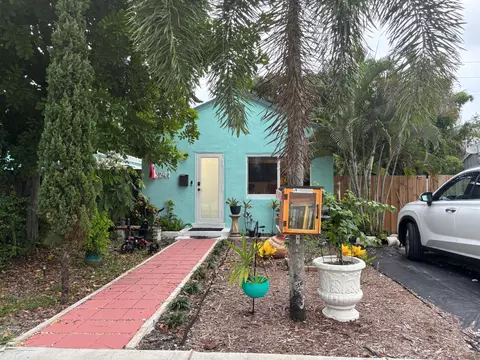 2241 Arthur St, Hollywood, FL 33020