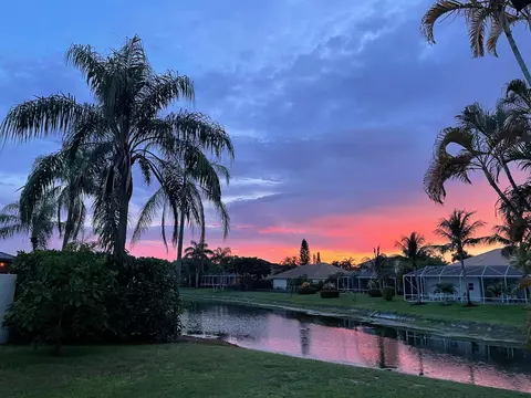 10798 Seacliff Cir, Boca Raton, FL 33498