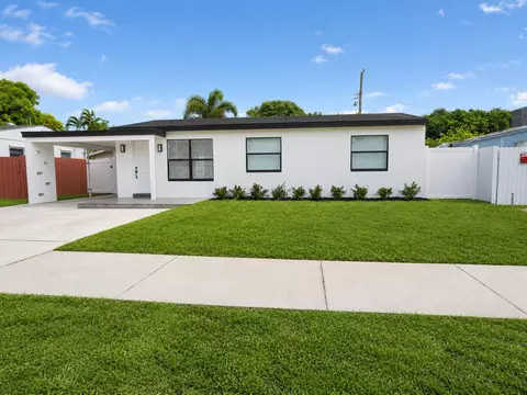 2013 Longwood Rd, West Palm Beach, FL 33409
