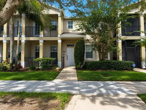 1908 SE Korona Dr, Port Saint Lucie, FL 34952