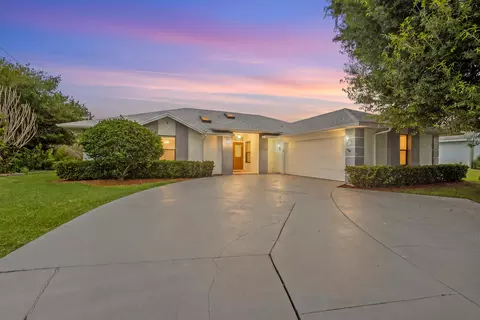 5400 NW Emblem St, Port Saint Lucie, FL 34983