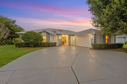 5400 NW Emblem St, Port Saint Lucie, FL 34983