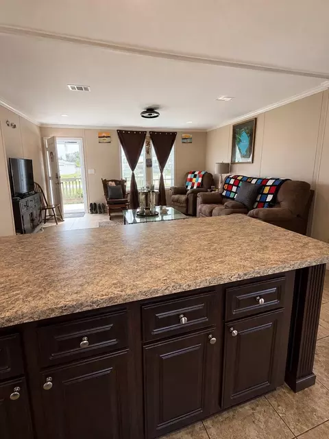 Kitchen - 1059 Orange Loop, Okeechobee, FL 34974 photo 1 of 2