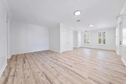 Living - 4225 E Main St, Jupiter, FL 33458 photo 2 of 4