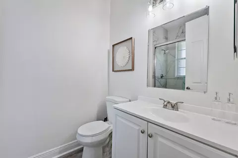 Bath - 4225 E Main St, Jupiter, FL 33458 photo 4 of 4