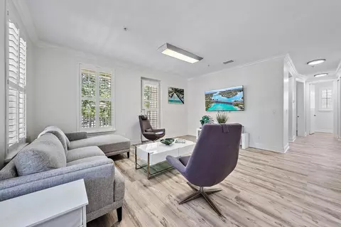 Living - 4225 E Main St, Jupiter, FL 33458 photo 3 of 4