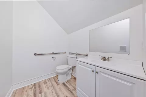Bath - 4225 E Main St, Jupiter, FL 33458 photo 1 of 4