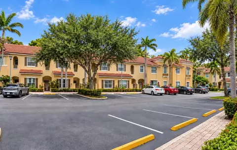 3373 Merrick Ln #705, Margate, FL 33063