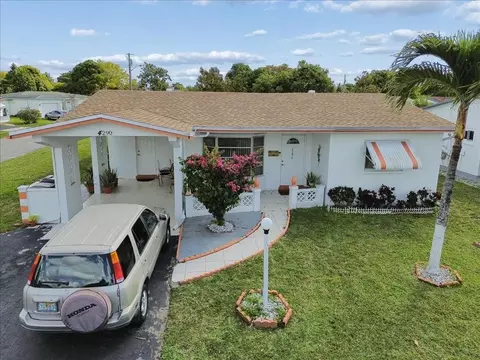 4290 NW 49th Ter NW, Lauderdale Lakes, FL 33319