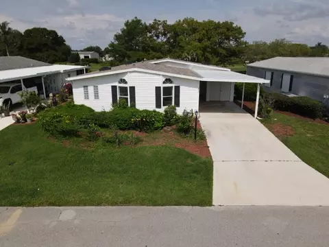 8029 Meadowlark Ln, Port Saint Lucie, FL 34952