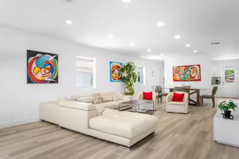 2709 Dewey St, Hollywood, FL 33020