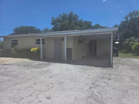 301 Gardenia Ave, Fort Pierce, FL 34982