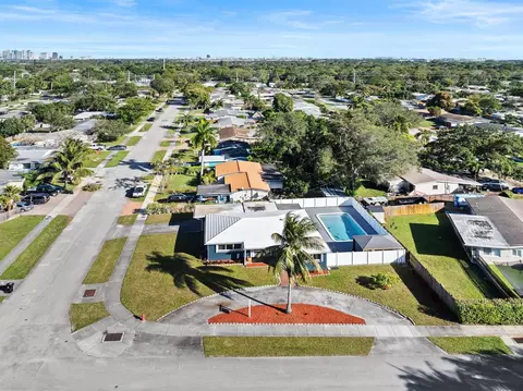 1900 SW 33rd Ave, Fort Lauderdale, FL 33312