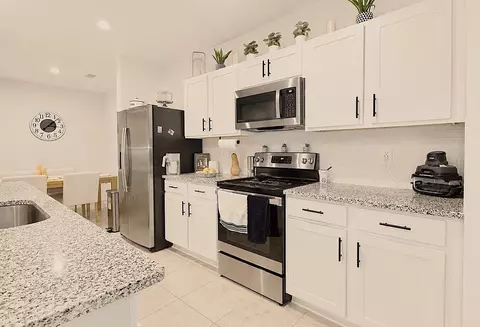 Kitchen - 274 Raspberry Rd, Fort Pierce, FL 34981 photo 3 of 3