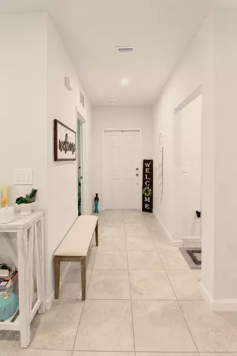 Entry Way - 274 Raspberry Rd, Fort Pierce, FL 34981 photo 2 of 5