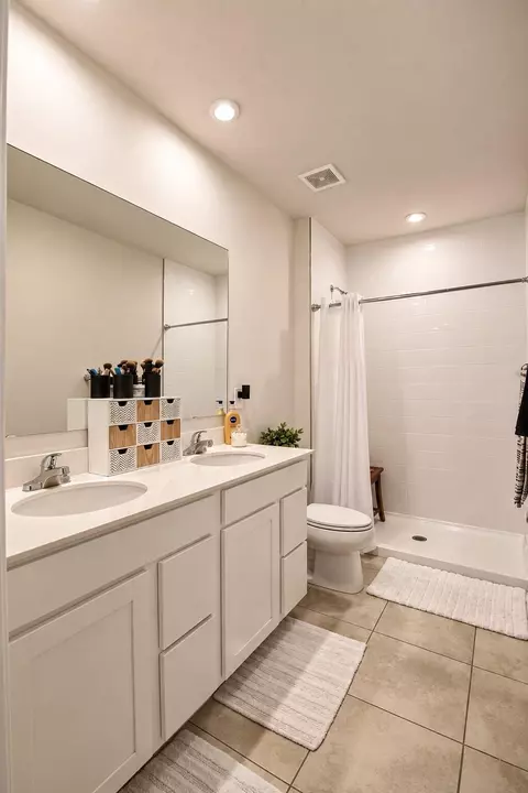 Bath - 274 Raspberry Rd, Fort Pierce, FL 34981 photo 2 of 3