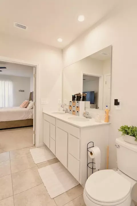 Bath - 274 Raspberry Rd, Fort Pierce, FL 34981 photo 3 of 3