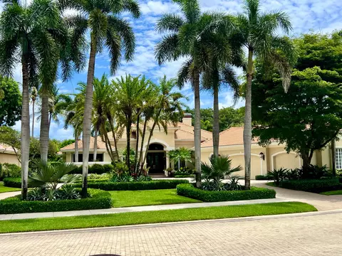 216 Grand Pointe Dr, Palm Beach Gardens, FL 33418